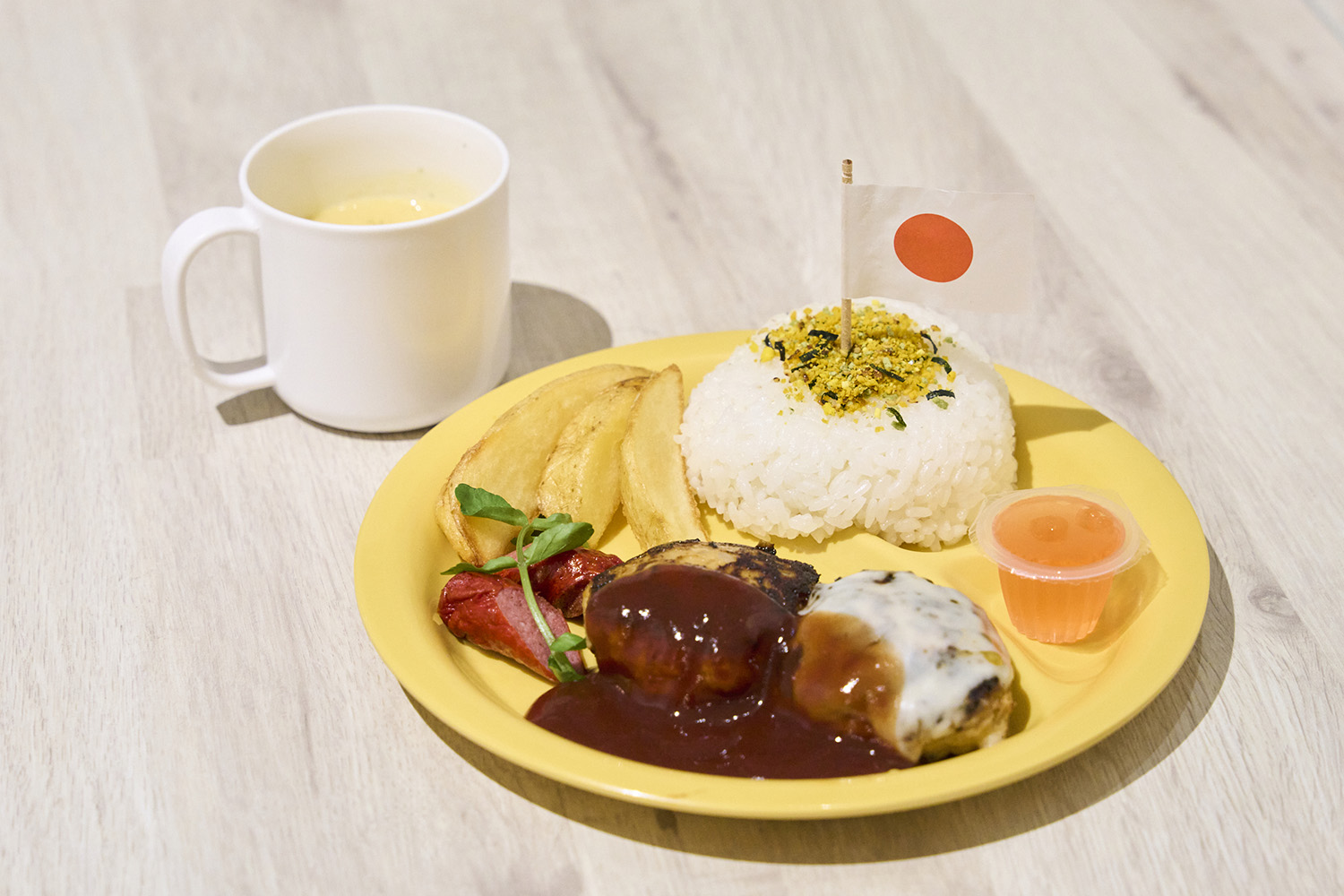大阪駅に食べに行きたい！ 親子で楽しめるお子さまメニューをご紹介